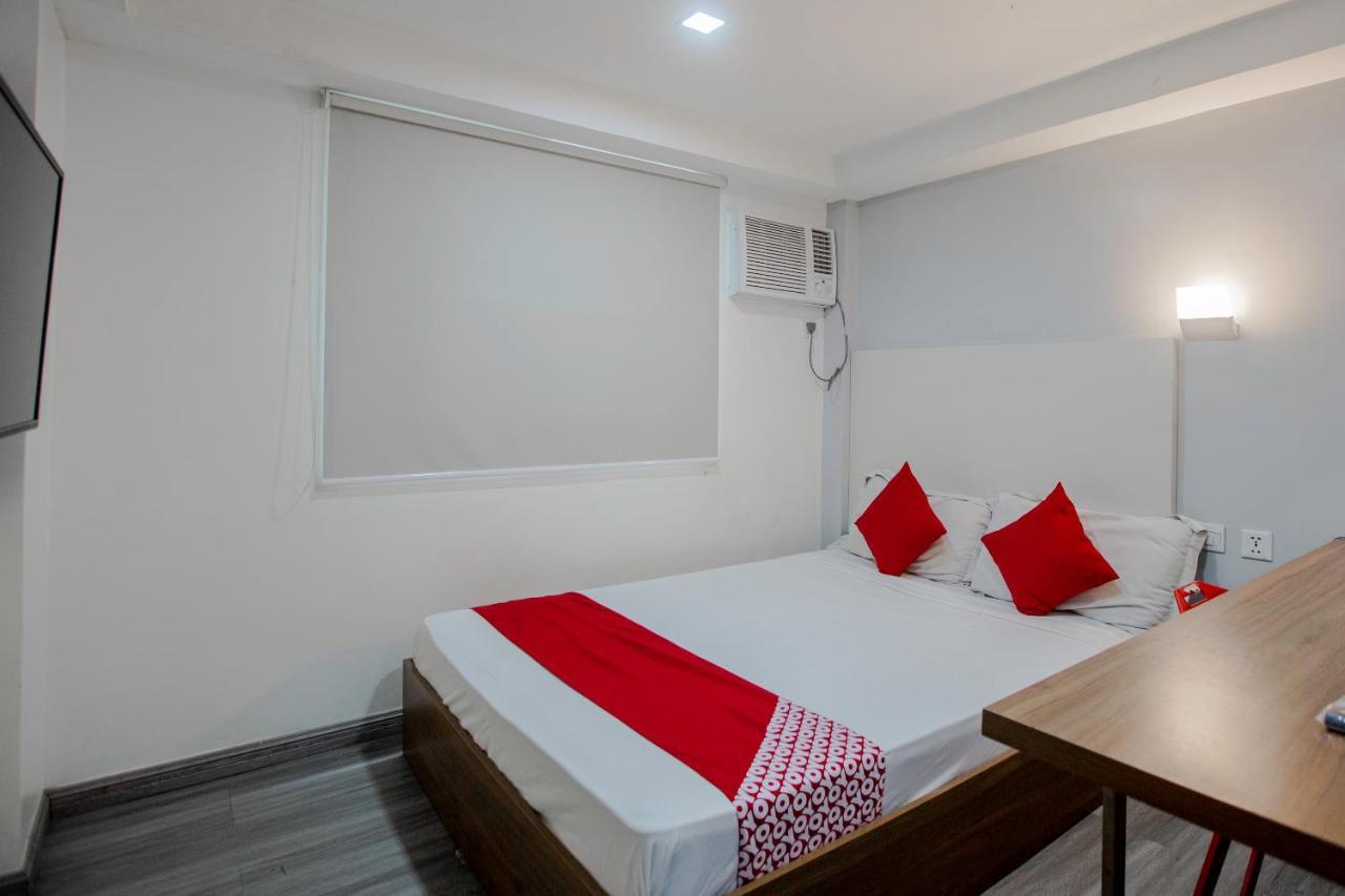 Oyo 666 Mc Hotel Fairview Quezon City Ngoại thất bức ảnh